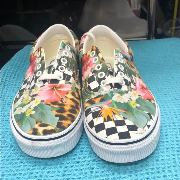 Vans Floral Checkered Sneakers - Multicolor - Picture 3 of 6